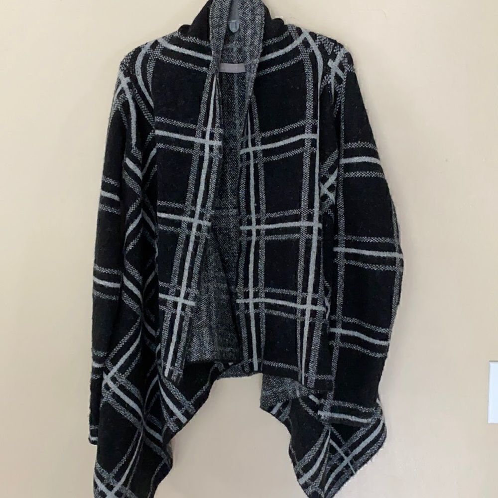 Evolution by Cyrus Plaid Open Long Sleeve Wrap